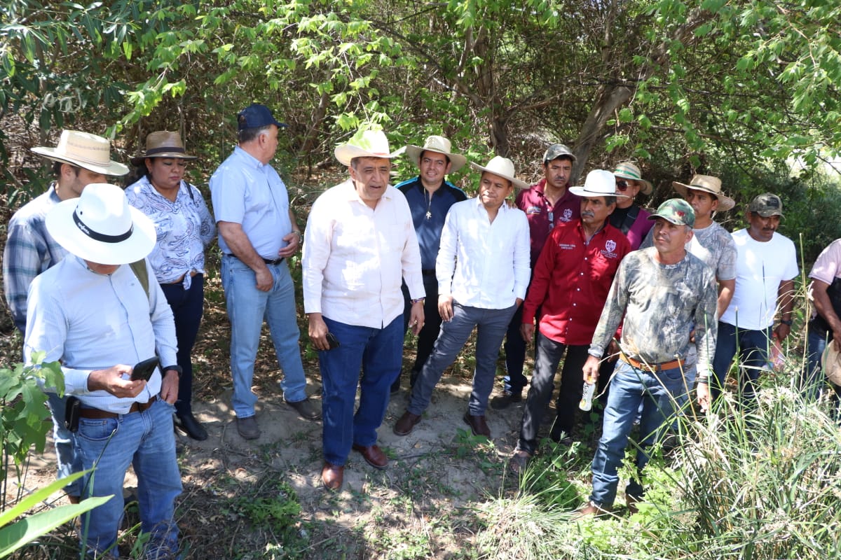 Alcalde verifica avance del proyecto de la presa El Sandoval