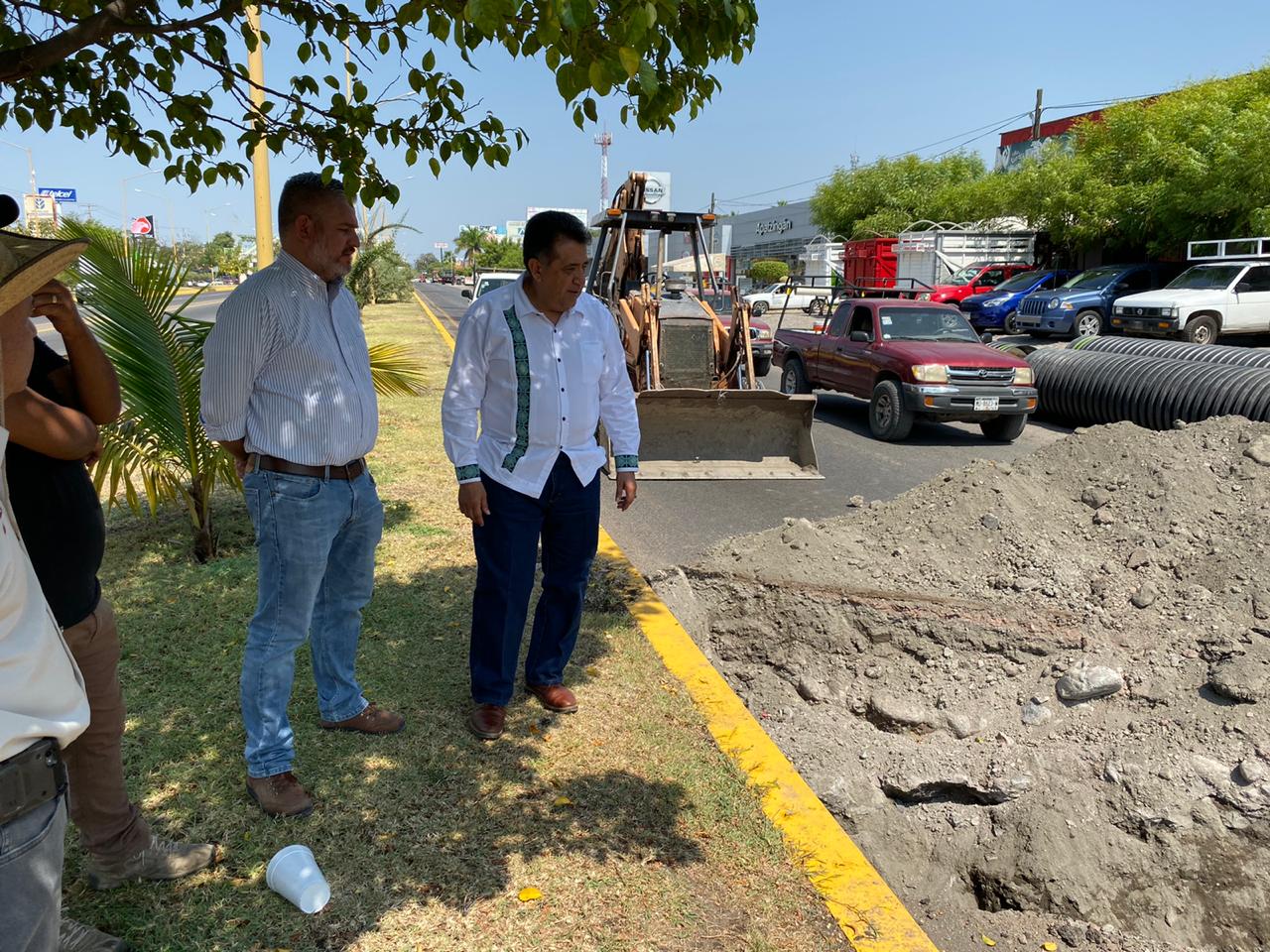 Se rehabilita sifón y vía lateral de la avenida 22 de Octubre