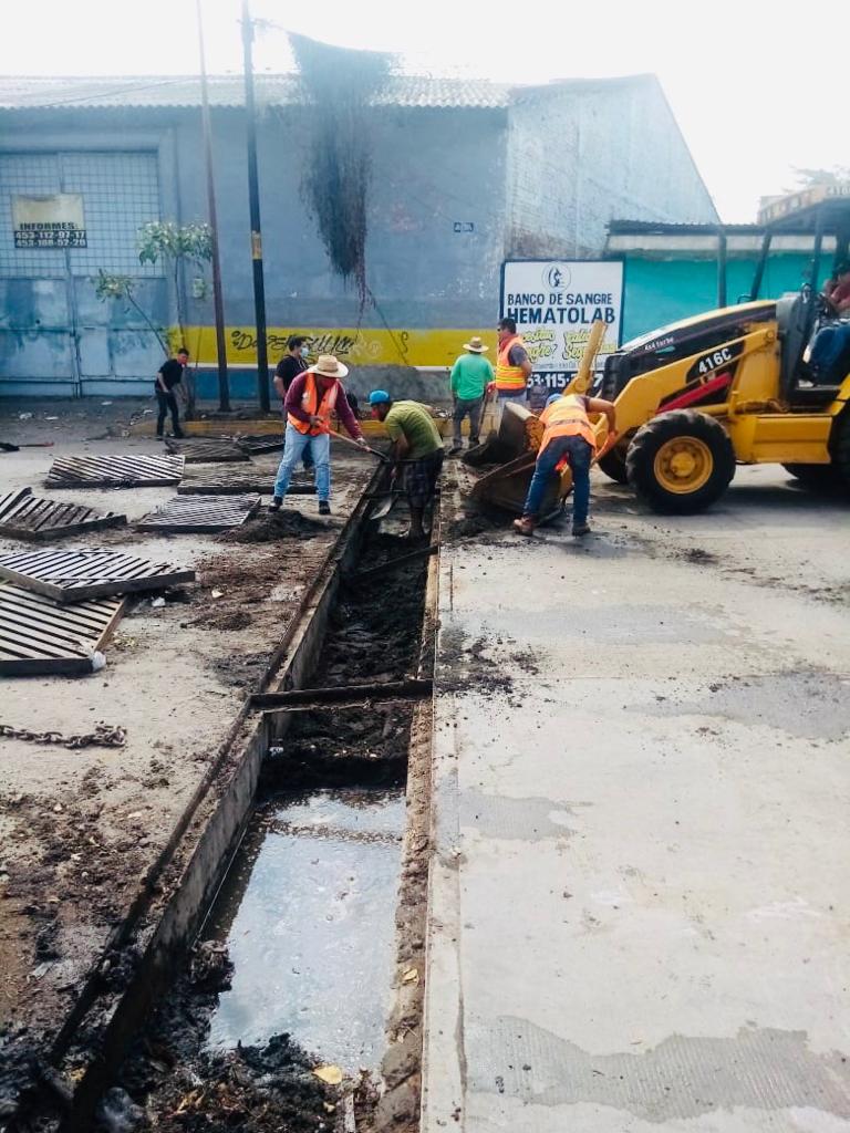 Inician trabajos de desazolve en la ciudad