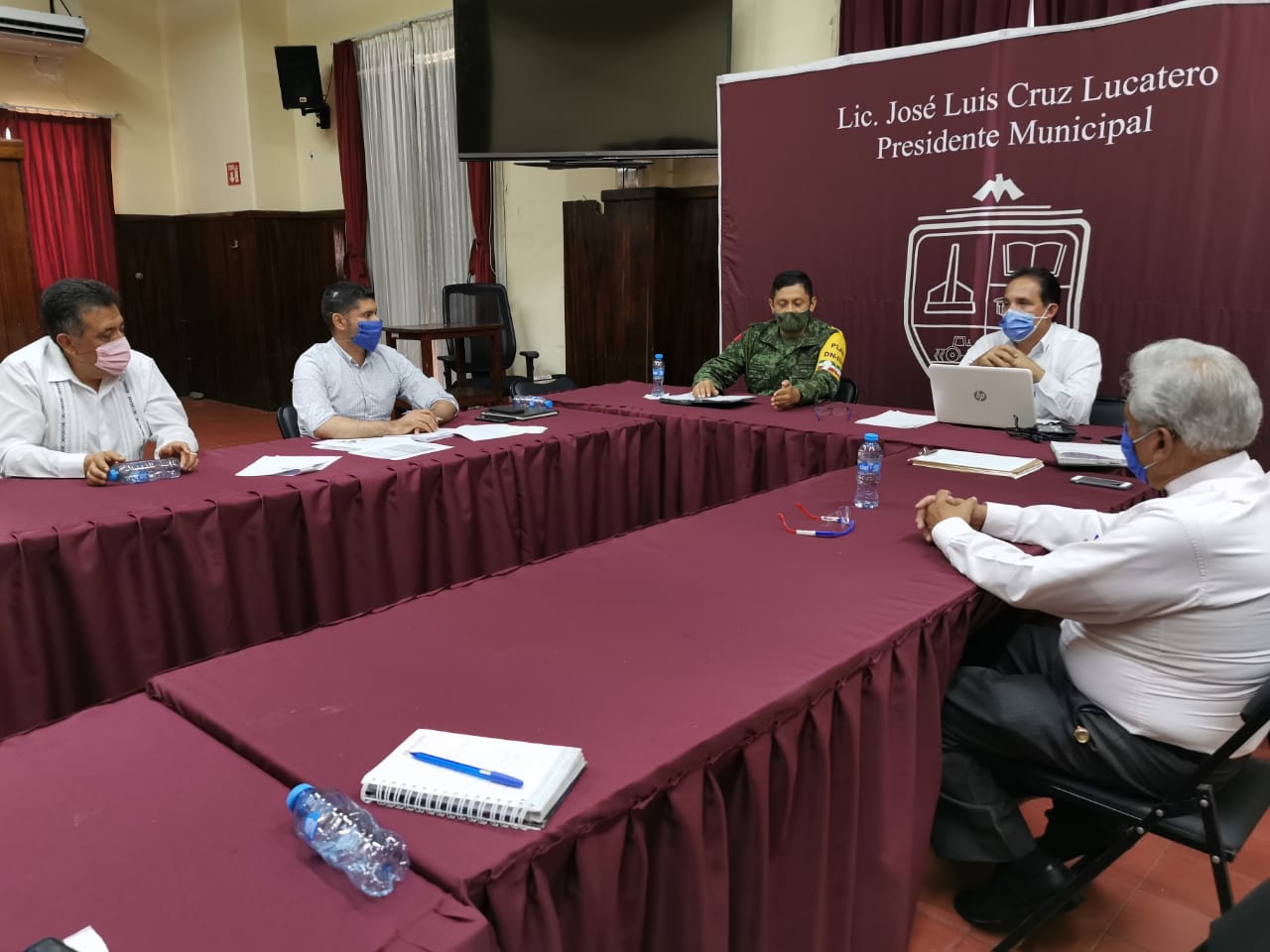 José Luis Cruz Lucatero llama a reforzar medidas contra Covid-19.