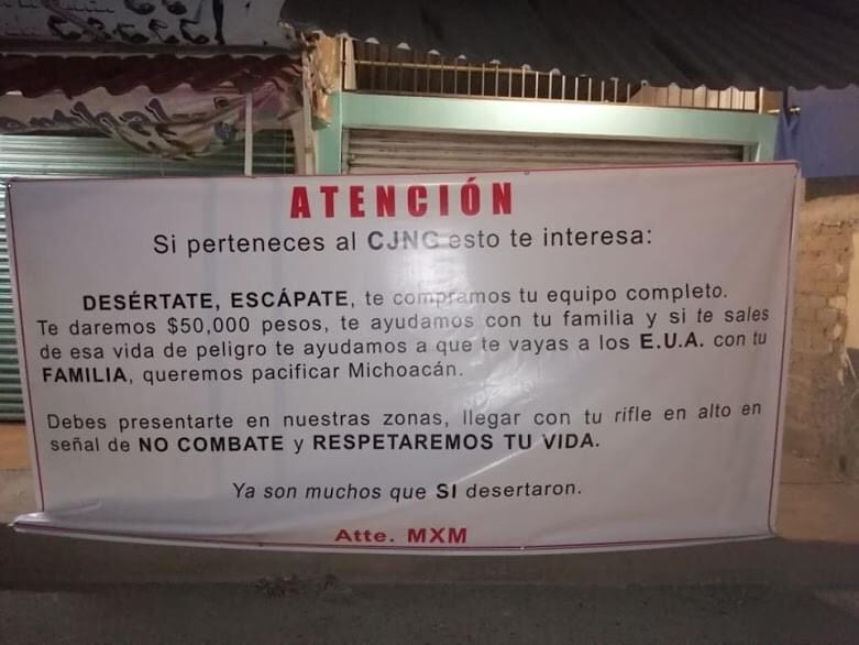 En Michoacán colocan Narcomantas invitando a desertar a los integrante del CJNG