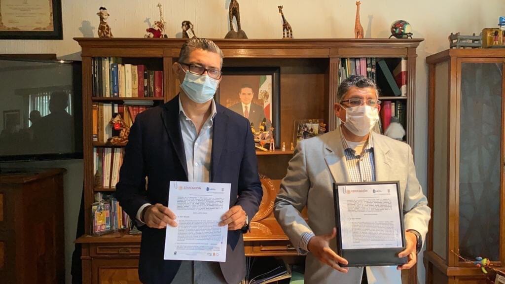 FIRMAN CONVENIO DE COLABORACIÓN TECNOLÓGICO DE APATZINGÁN Y ZOOLÓGICO DE MORELIA