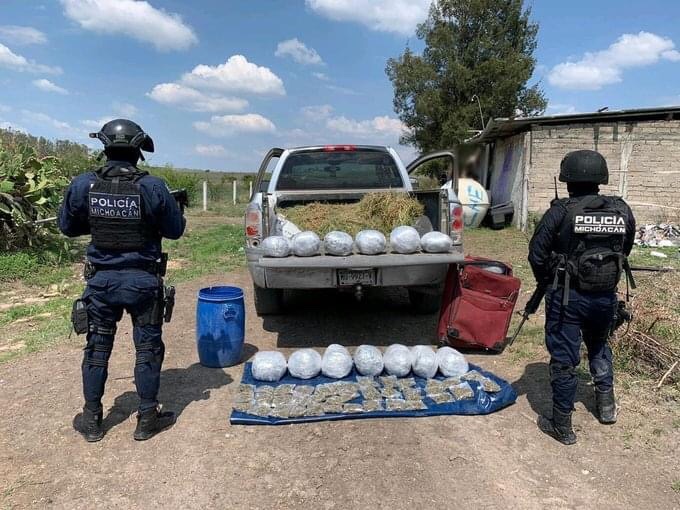 Detiene SSP a uno con más de 20 kilos de hierba seca, al parecer marihuana