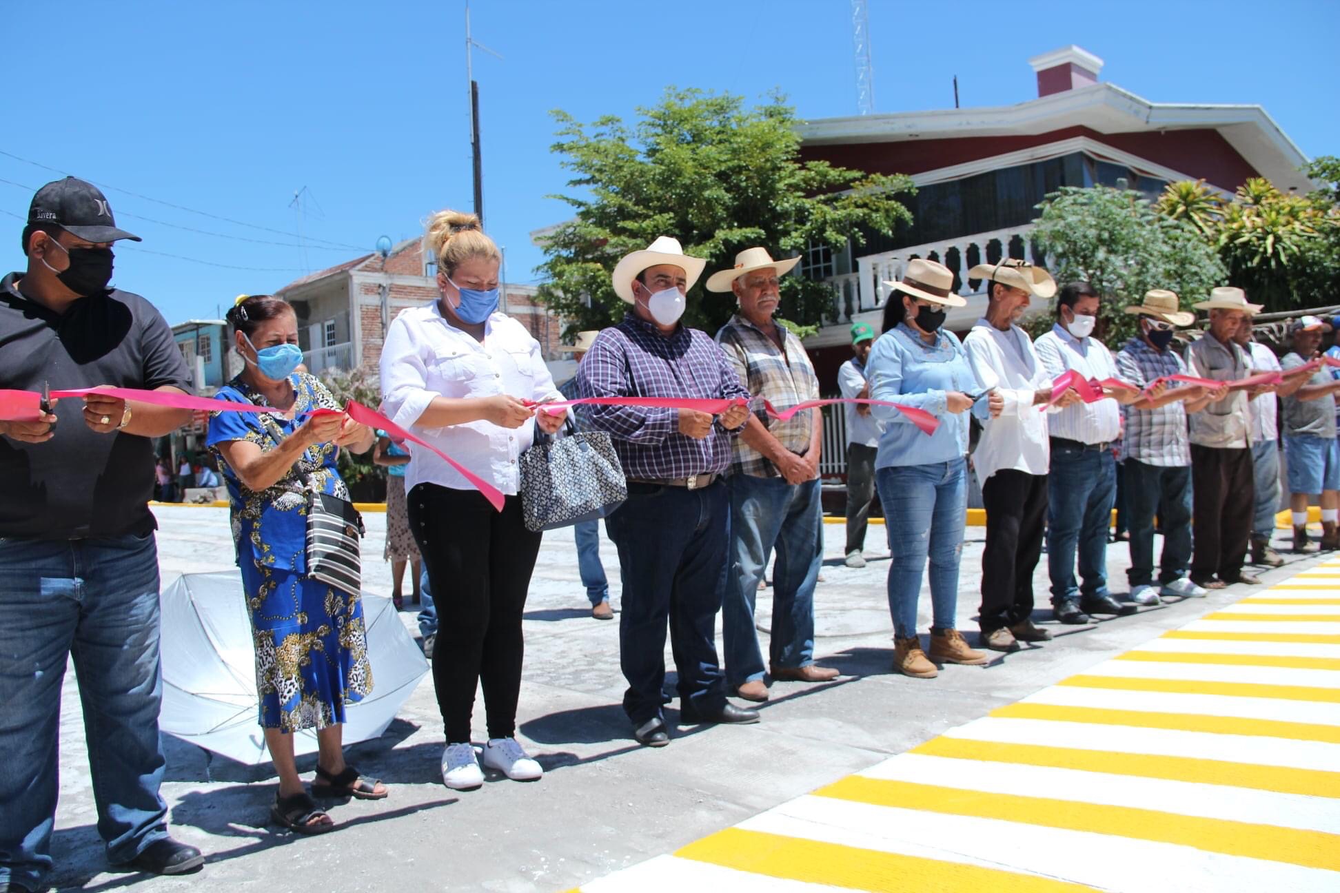 Inauguración de Obra en la comunidad del 20 de Noviembre.