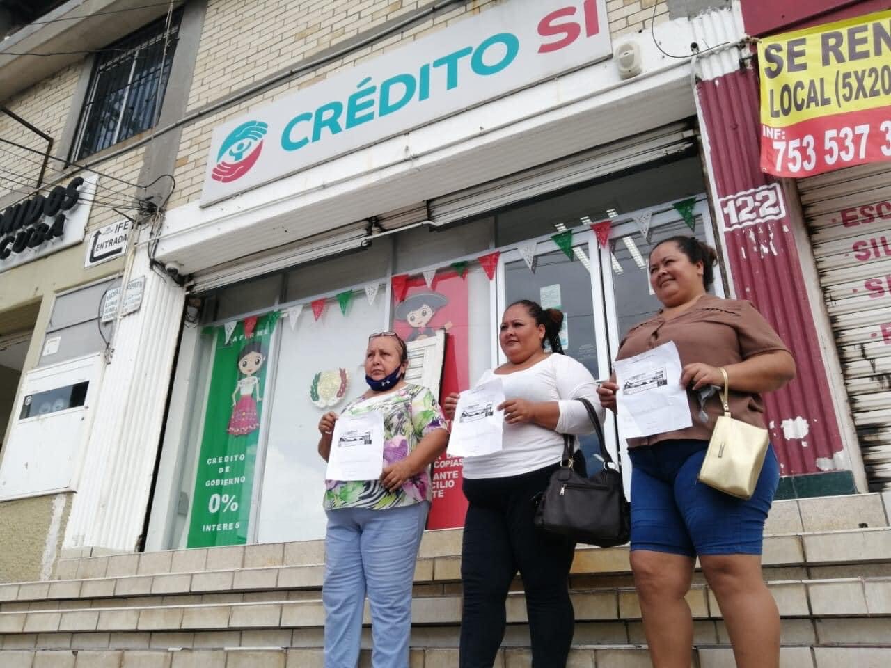 Supuestas ganadoras de rifa del Avión Presidencial reclaman su premio.