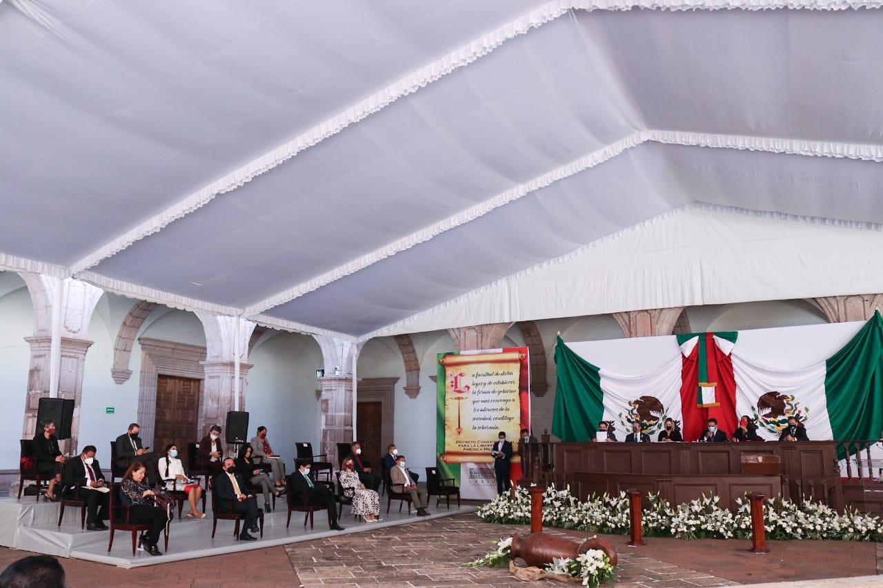 EL CONGRESO DEL ESTADO CELEBRA SESIÓN SOLEMNE PARA CONMEMORAR EL CCVI ANIVERSARIO DE LA SANCIÓN DE LA CONSTITUCIÓN DE APATZINGÁN.