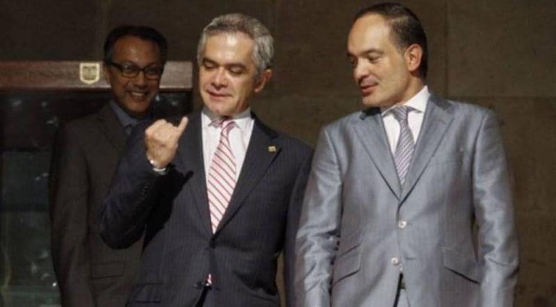 Ex Secretario de Mancera adquirió 5 inmuebles, todos a nombre de su esposa.