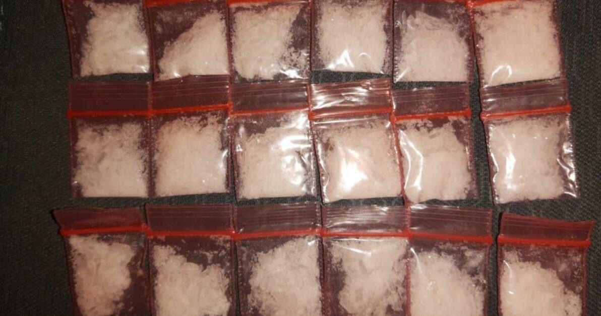 En tareas de vigilancia, detiene SSP a uno en posesión de sustancia al parecer metanfetamina