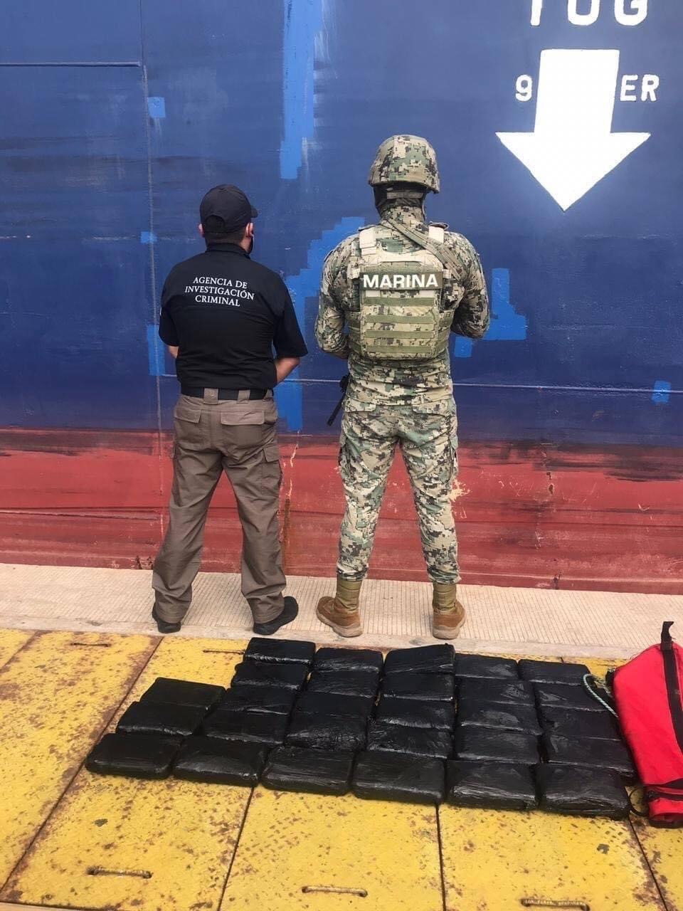 Decomisan más de 37 kg de cocaína en Aduana; Provenía de Colombia.