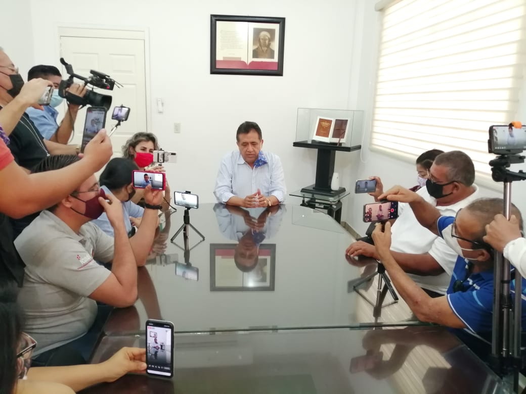 A evitar disparos al aire y no relajar medidas por la pandemia en Navidad, convoca José Luis Cruz