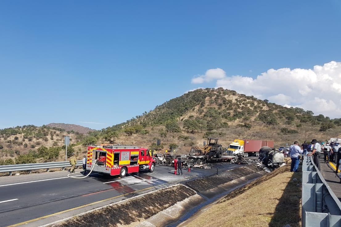 Apoya PC estatal labores de auxilio en accidente sobre la autopista de Occidente
