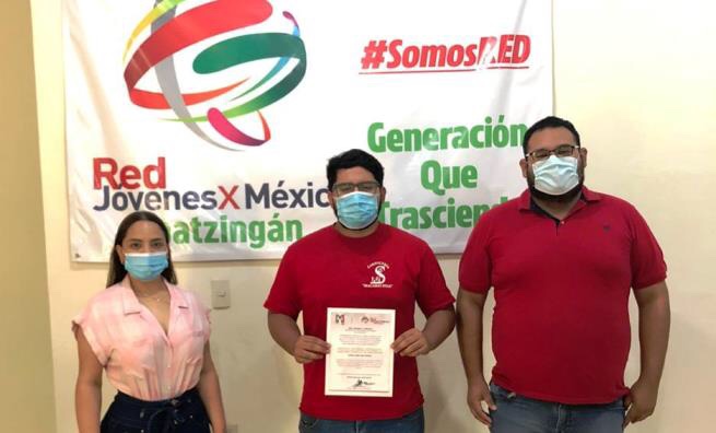 Entregan nombramientos en Red Jóvenes X México; Gerardo Andrade