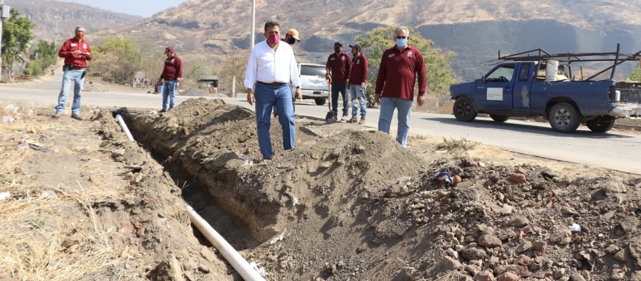 Inicia obra de agua potable para 5 colonias