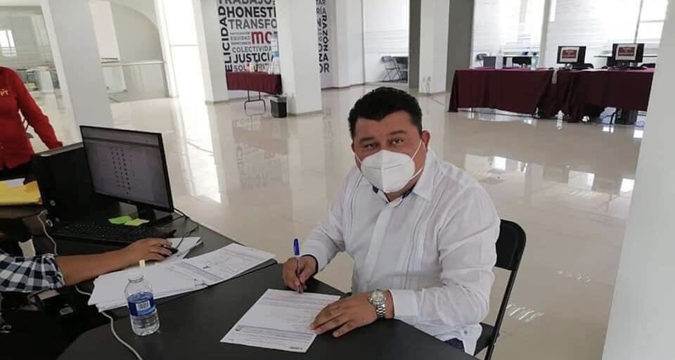 Dr. Chuma se registra como candidato a la alcaldía de Múgica