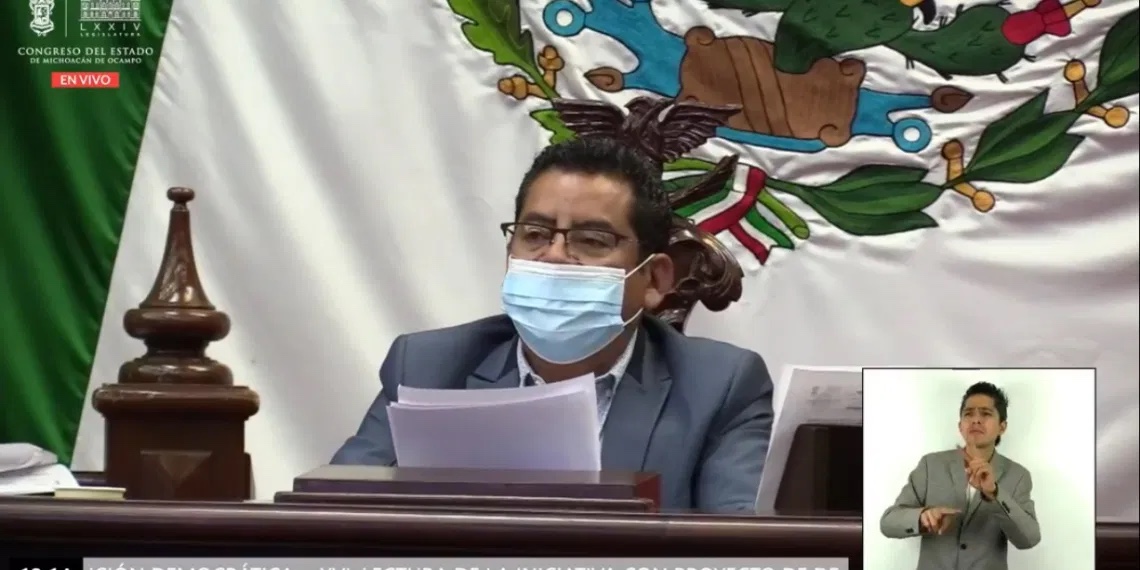 Ángel Custodio plantea igualdad para parejas en concubinato y pensión alimenticia justa