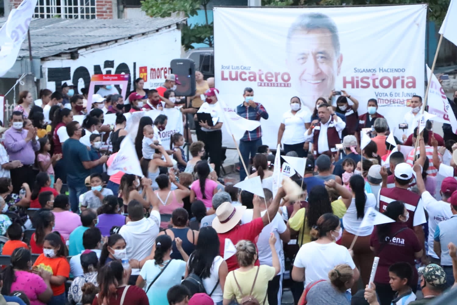 Multitudinaria reunión en la Rubén Romero, voto masivo para Morena este 6 de junio: José Luis Cruz Lucatero.