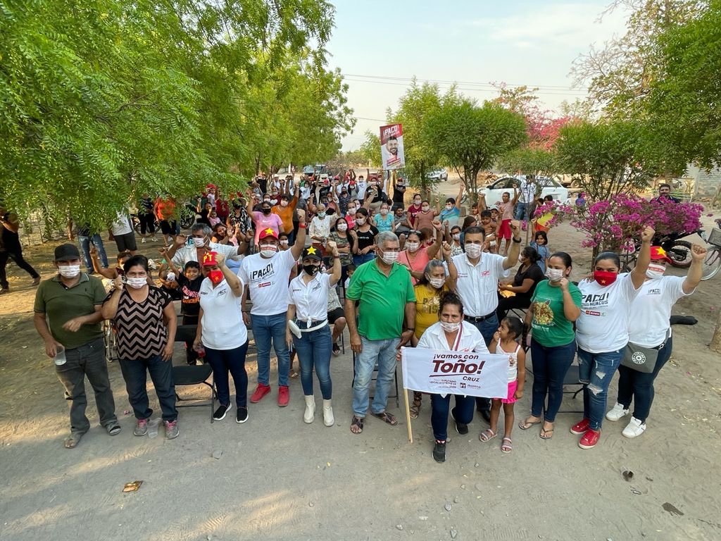 Programas para dar el valor agregado a la producción agrícola en el Distrito 23: Toño Cruz