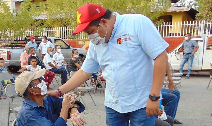 El Doctor Chuma continúa recorriendo colonias y comunidades para dar a conocer su propuesta de gobierno