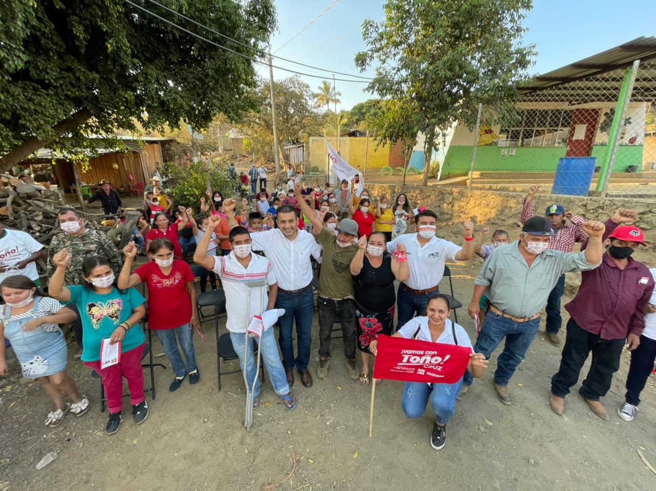 Vamos a recuperar los empleos perdidos promete: Toño Cruz