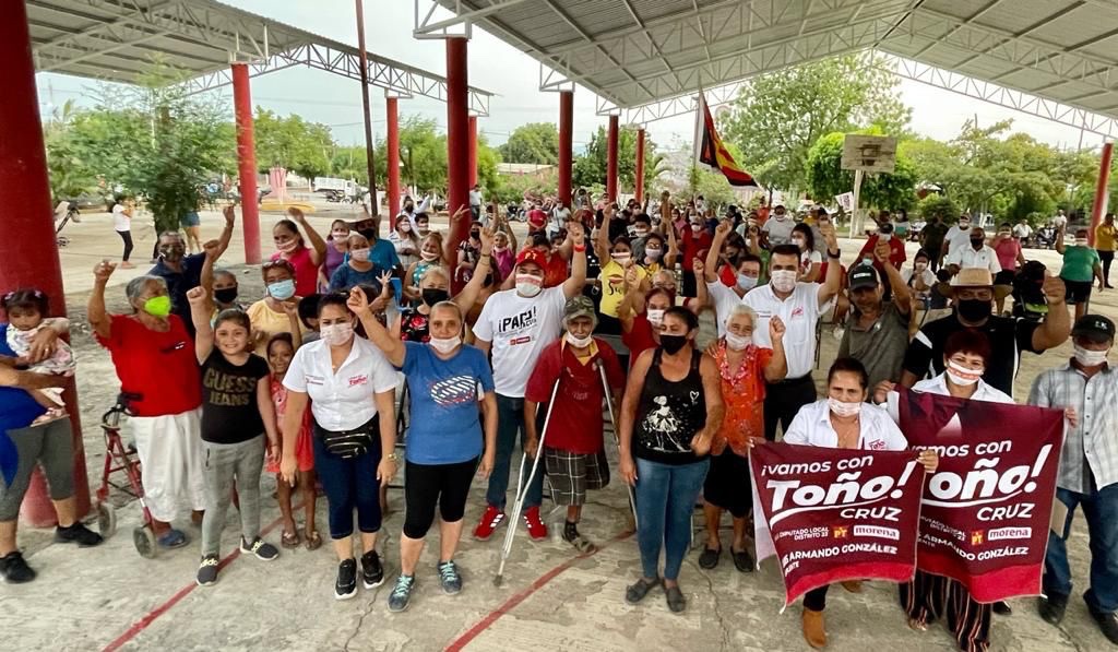 Toño Cruz recibe respaldo de la ciudadanía en San Juan de los Plátanos