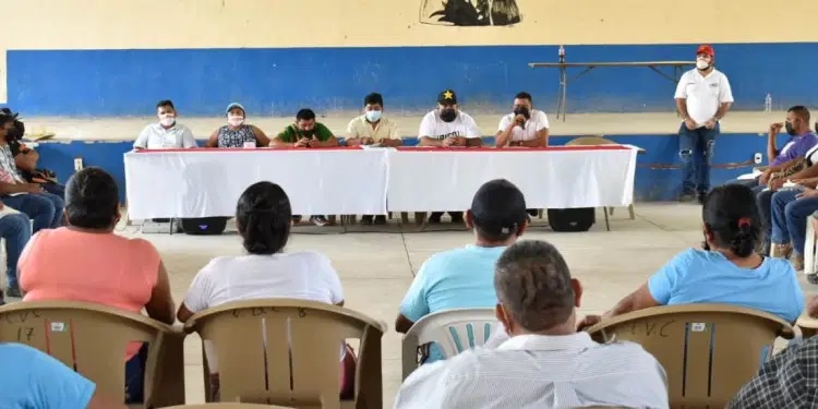 Región de la Costa Michoacana respaldan el proyecto de Paco Huacus