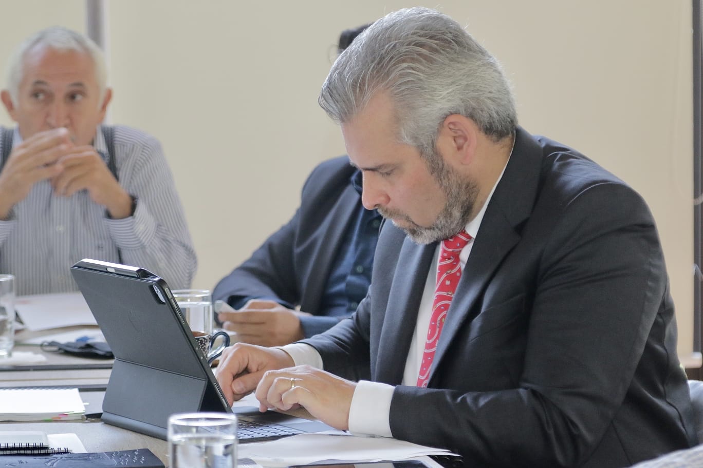 Aprobar la Ley de Gobierno Digital sería un gran avance contra la corrupción: Bedolla