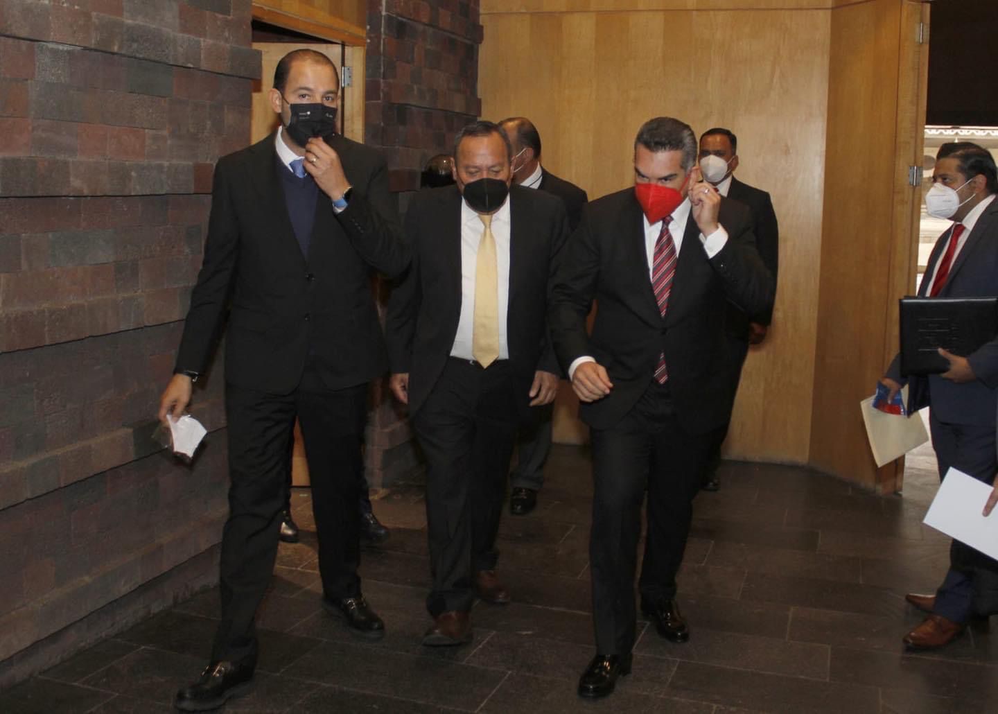 La alianza legislativa Va por México, es en defensa de nuestro país: Víctor Manríquez