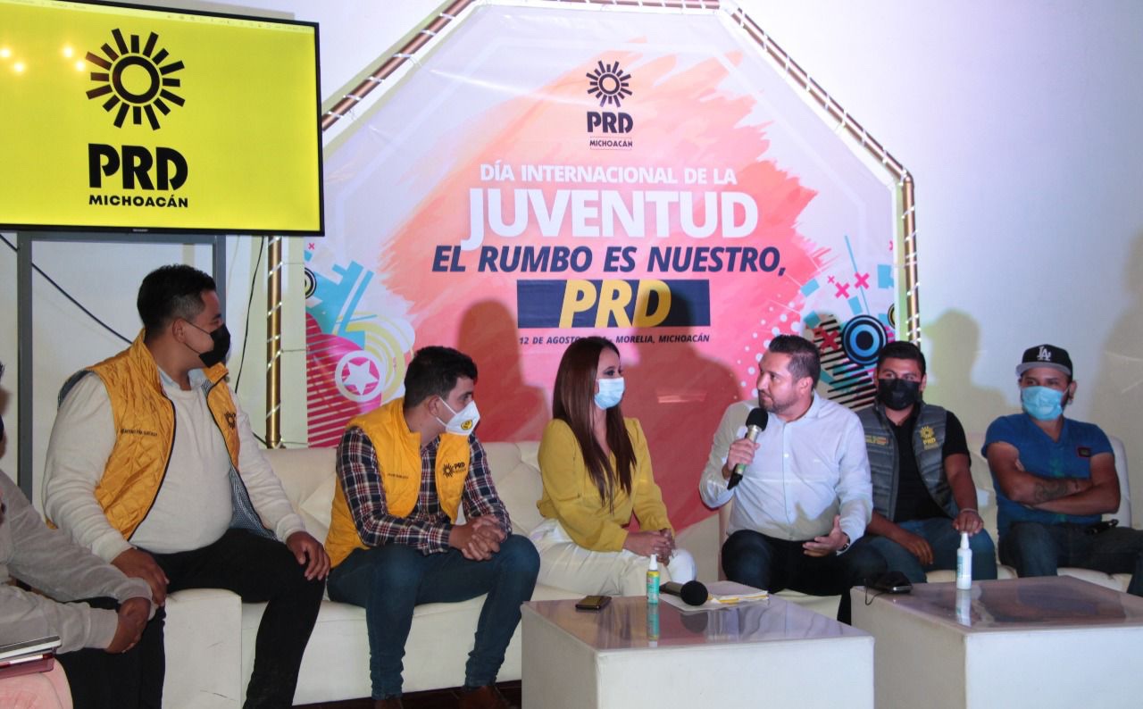 Jóvenes del PRD alzan la voz con fuerza, mente y corazón