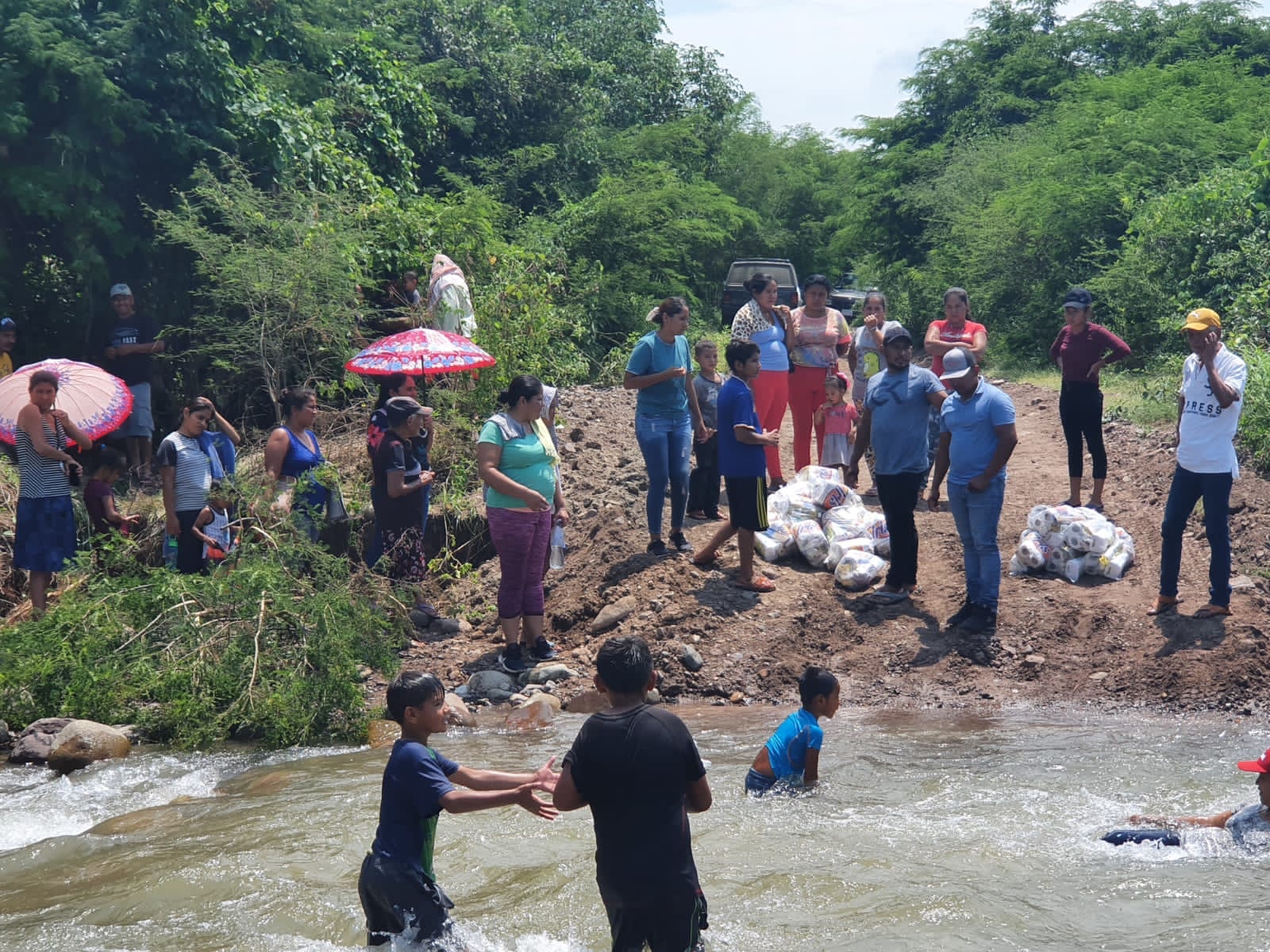 DIF Municipal entregó despensas en la zona rural