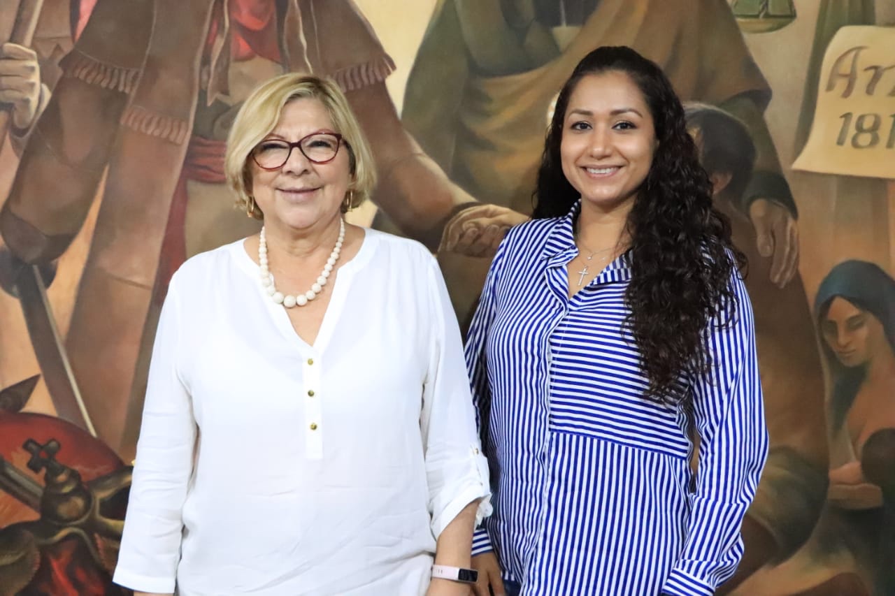 Aprueba cabildo a Minerva Guízar y Beatriz Segura, como presidenta y directora del DIF, respectivamente.