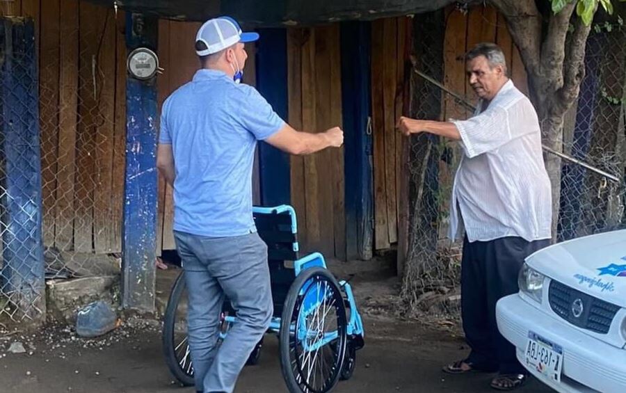 Arranca labor social de Marcos Méndez en Apatzingán