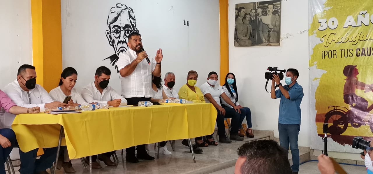 En Michoacán no debe pasar el reemplacamiento: Paco Huacus