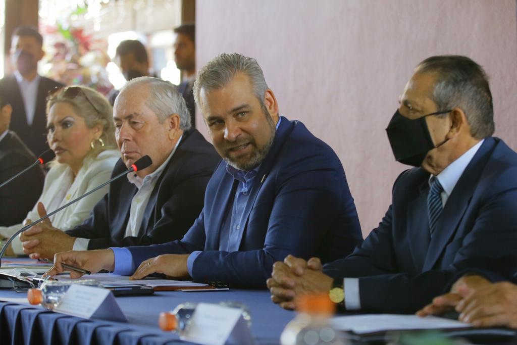 En Michoacán, 61 municipios han firmado el mando policial coordinado: Bedolla