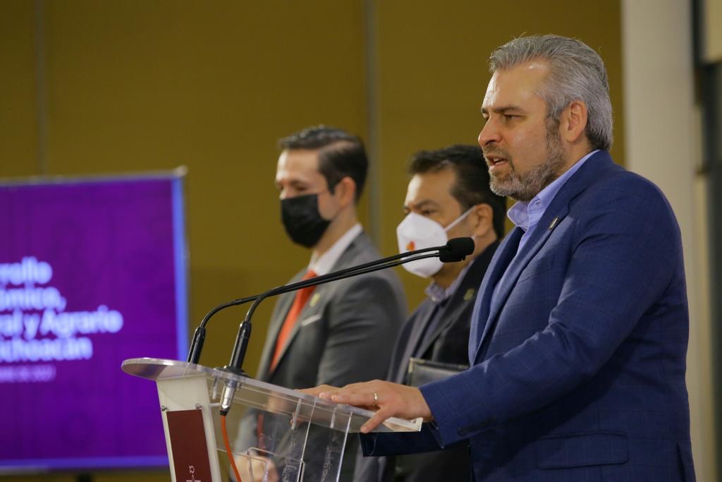 Michoacán avanza hacia la reactivación económica: Bedolla