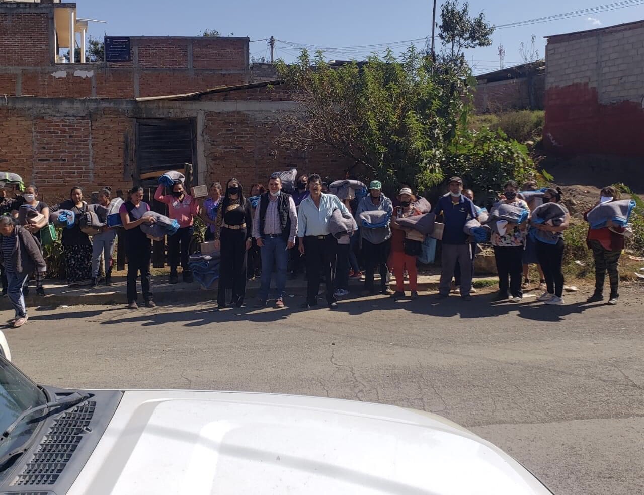 DIF Municipal entrega apoyos a la Asociación Civil Colonias y Calles Unidas