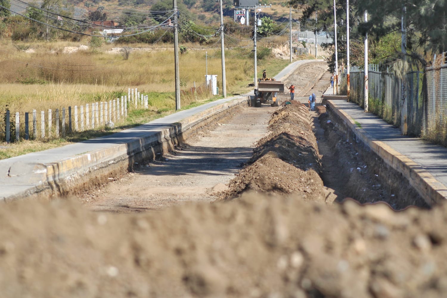 Avanza rehabilitación de concreto y alumbrado en la Av. Erandeni de Tarímbaro