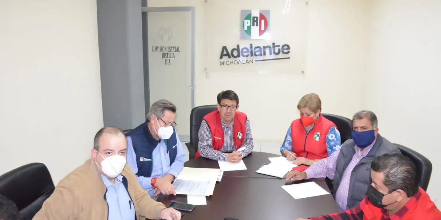 Acuerda PRI trabajar en unidad con comités municipales