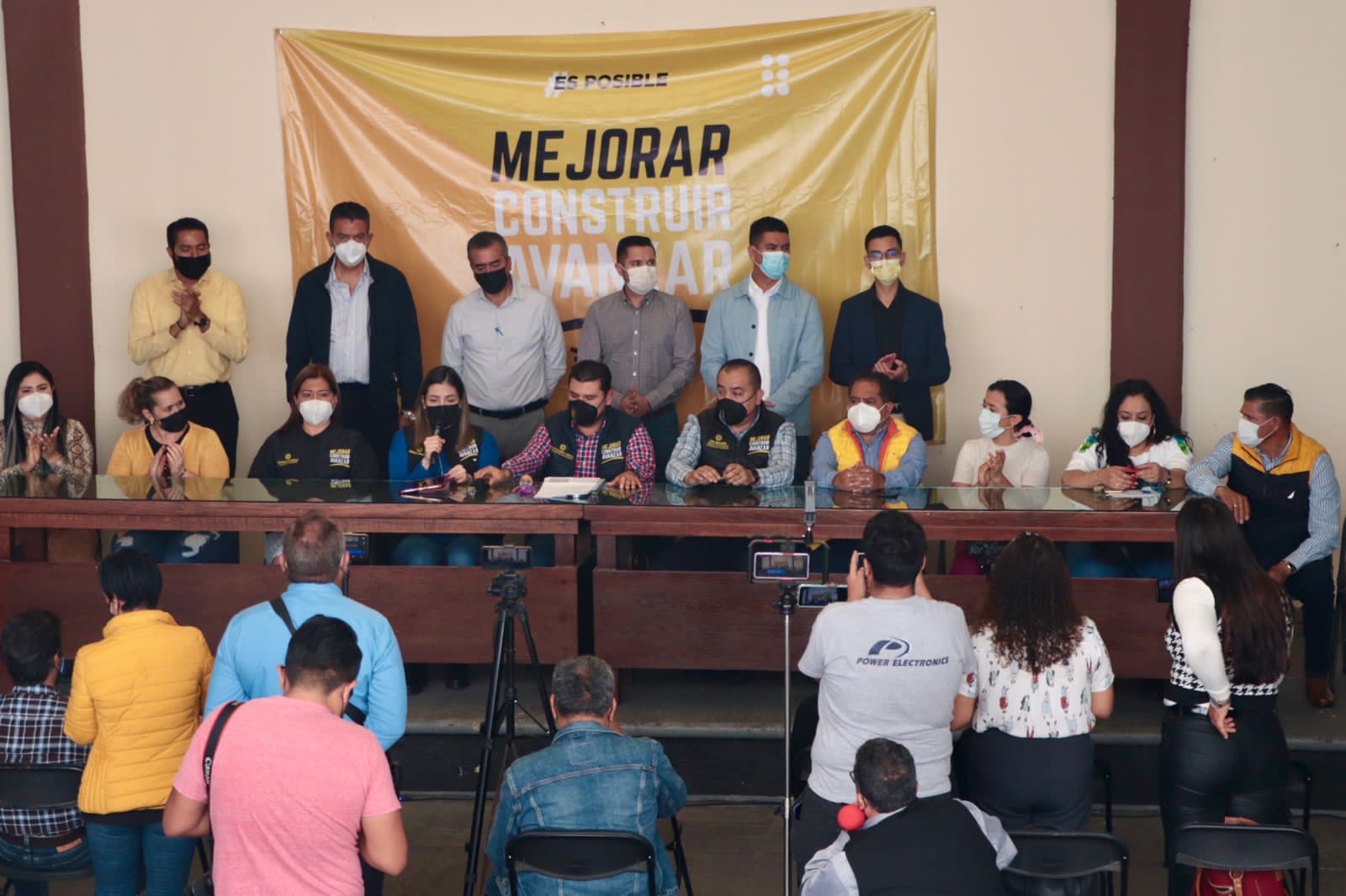 En Uruapan, el PRD atiende agenda política y social