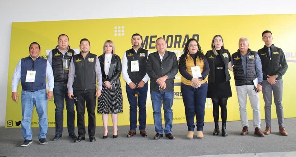 Por convicción, PRD cumple con paridad de género