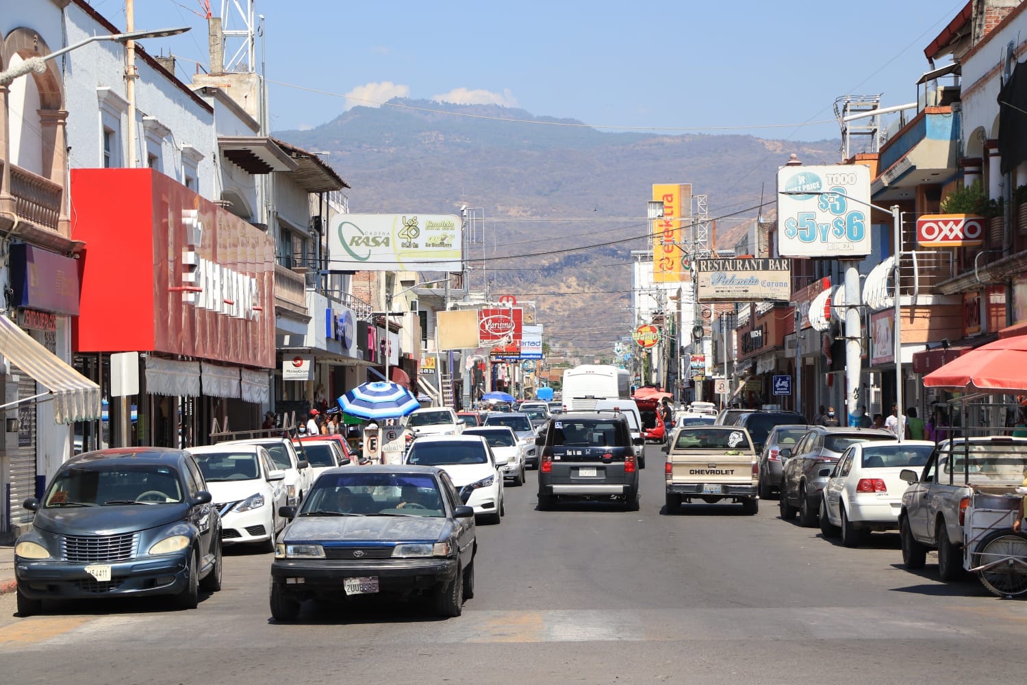 Sin cobros adicionales renovación de licencia en anuncios publicitarios.