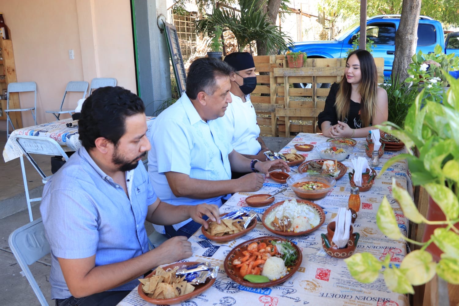 «Probandoando» contribuye a la economía de los nuevos restaurantes, fondas y cocinas económicas.