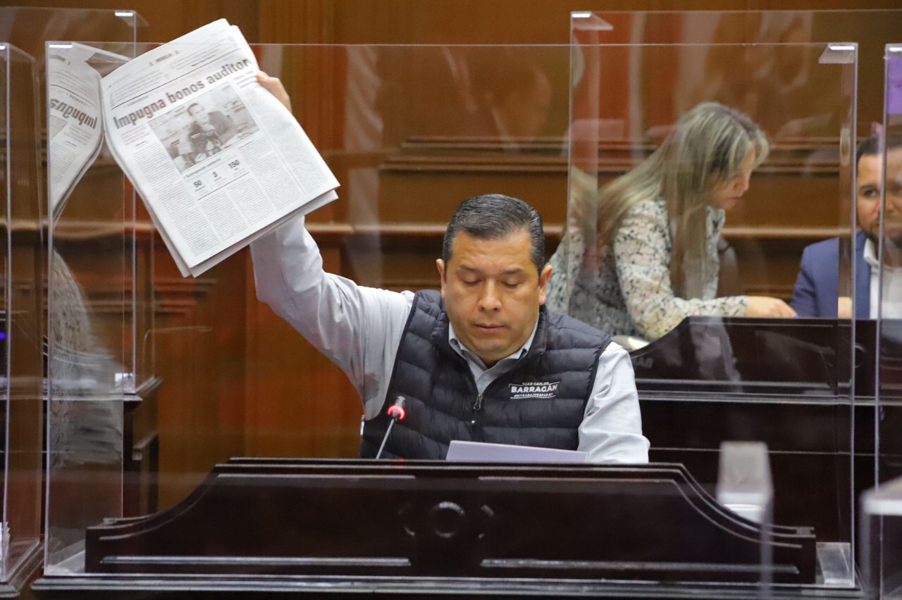 El auditor carnal, demuestra una vez más su incompetencia: Barragán
