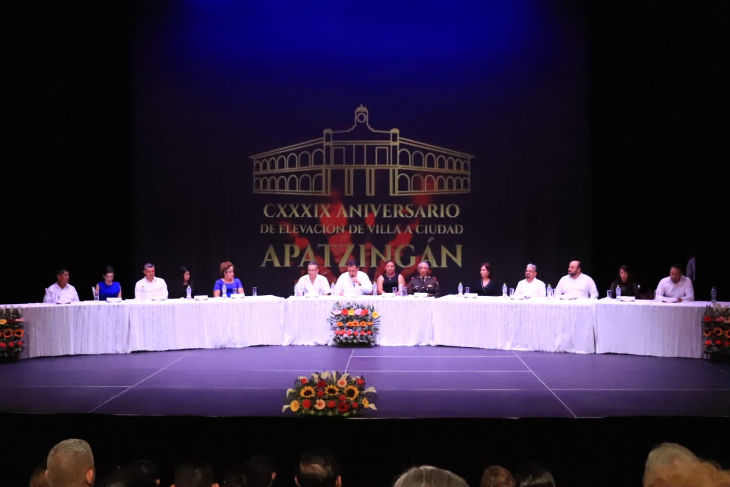 Reciben condecoración Ciudadano Distinguido, Hija Predilecta y Mérito Juvenil.