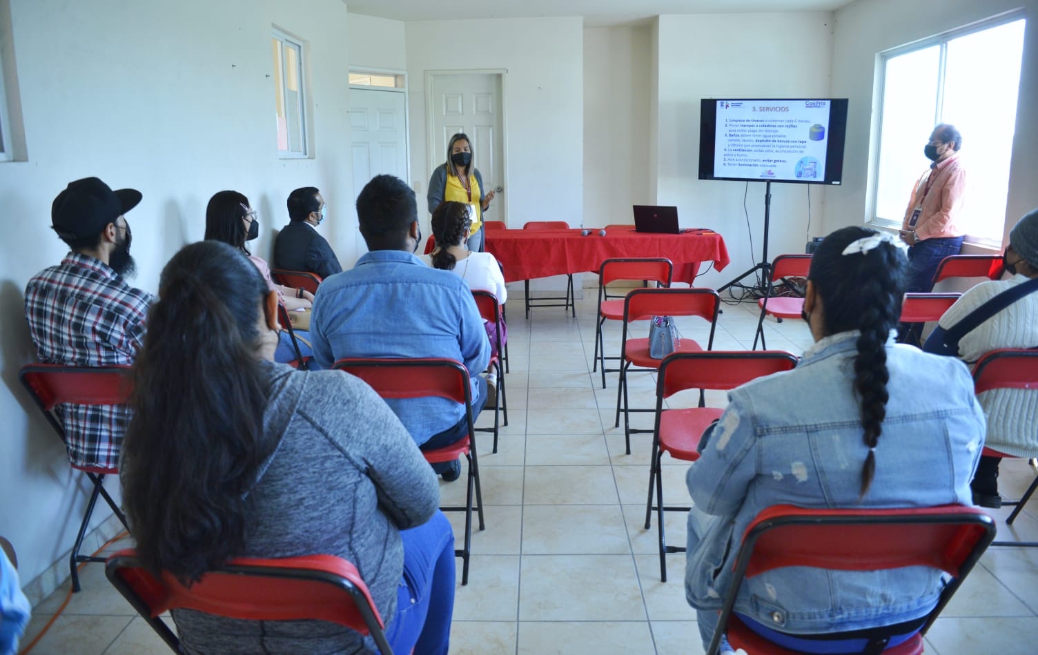 Capacita Gobierno de Tarímbaro a comerciantes en materia de manejo higiénico en alimentos