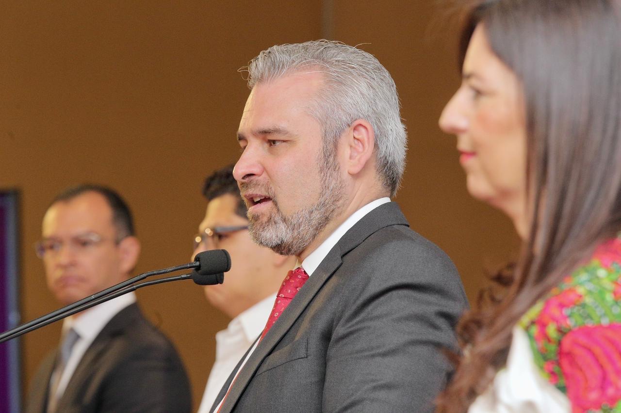 Ofrece Bedolla respaldo irrestricto a pueblos indígenas que aspiran al autogobierno