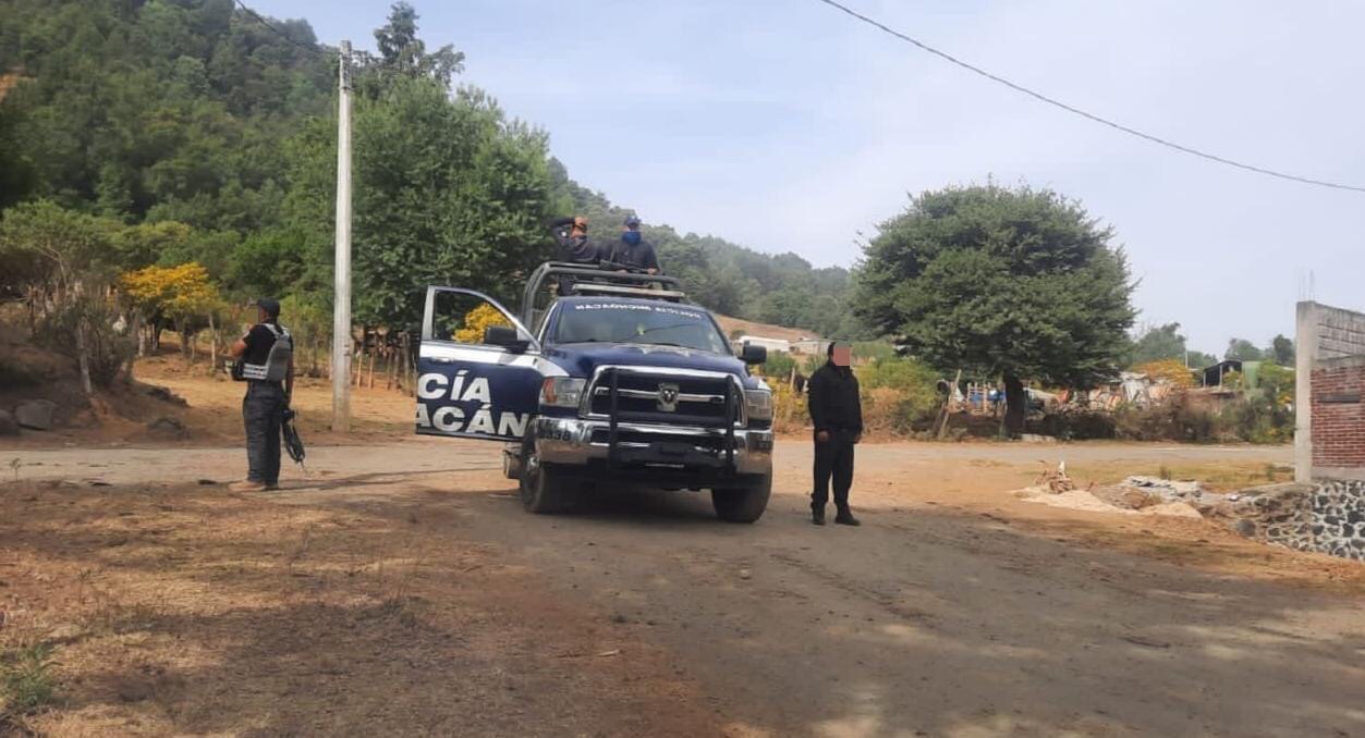 SSP continúa con presencia policial en tramos carreteros, en Charapan