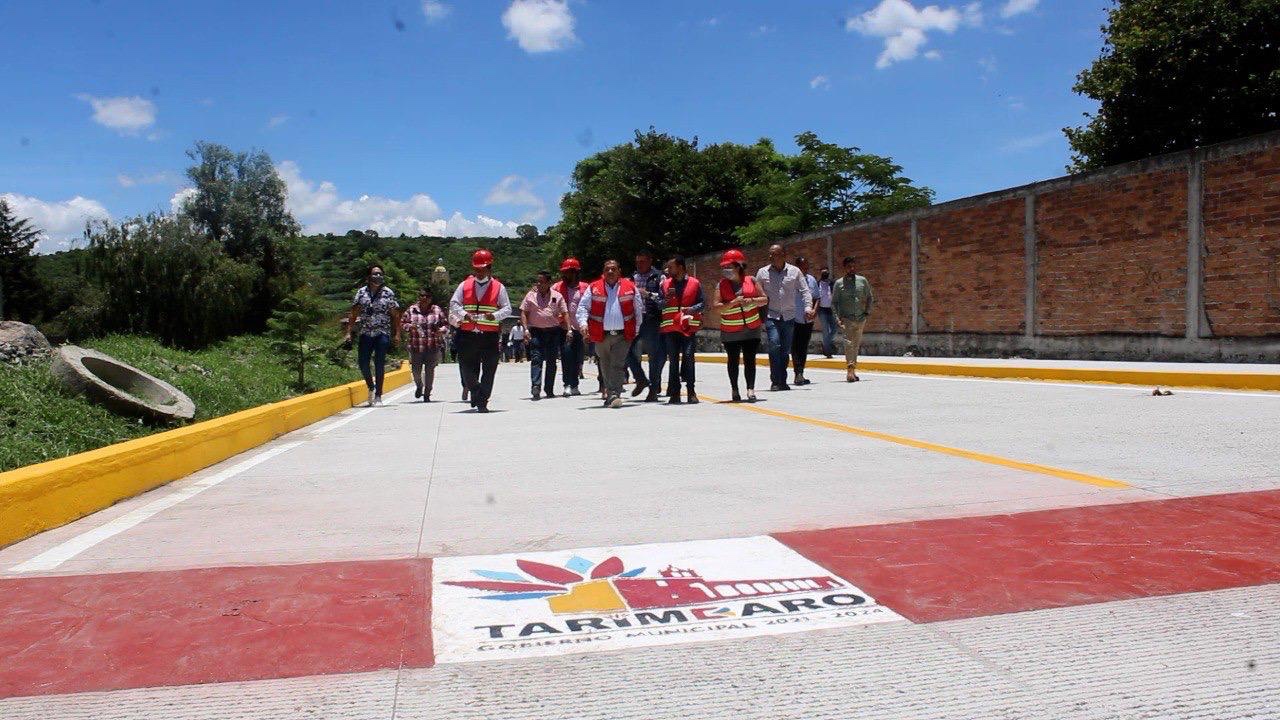 Pavimenta Gobierno de Tarímbaro calle Allende y Zinc en Cuto