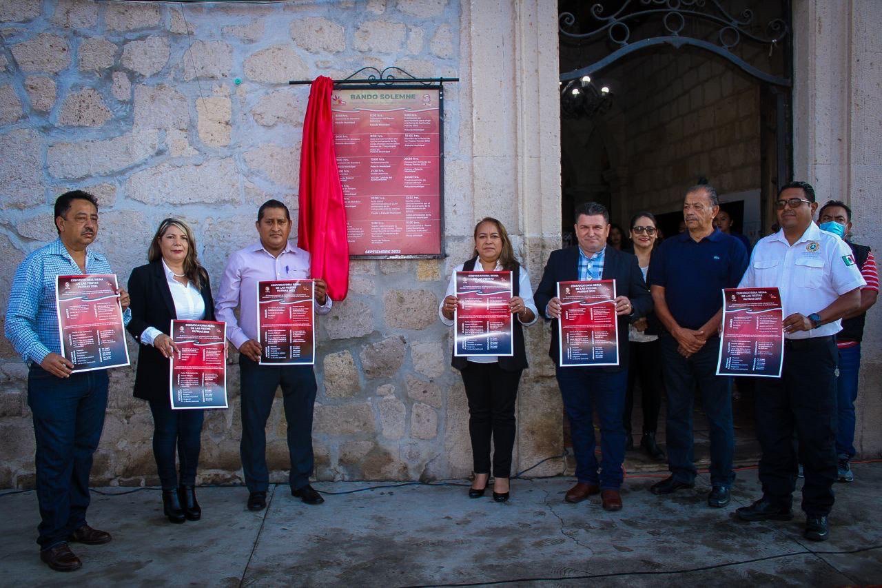 Colocan Bando Solemne con las actividades del mes patrio en Tarímbaro