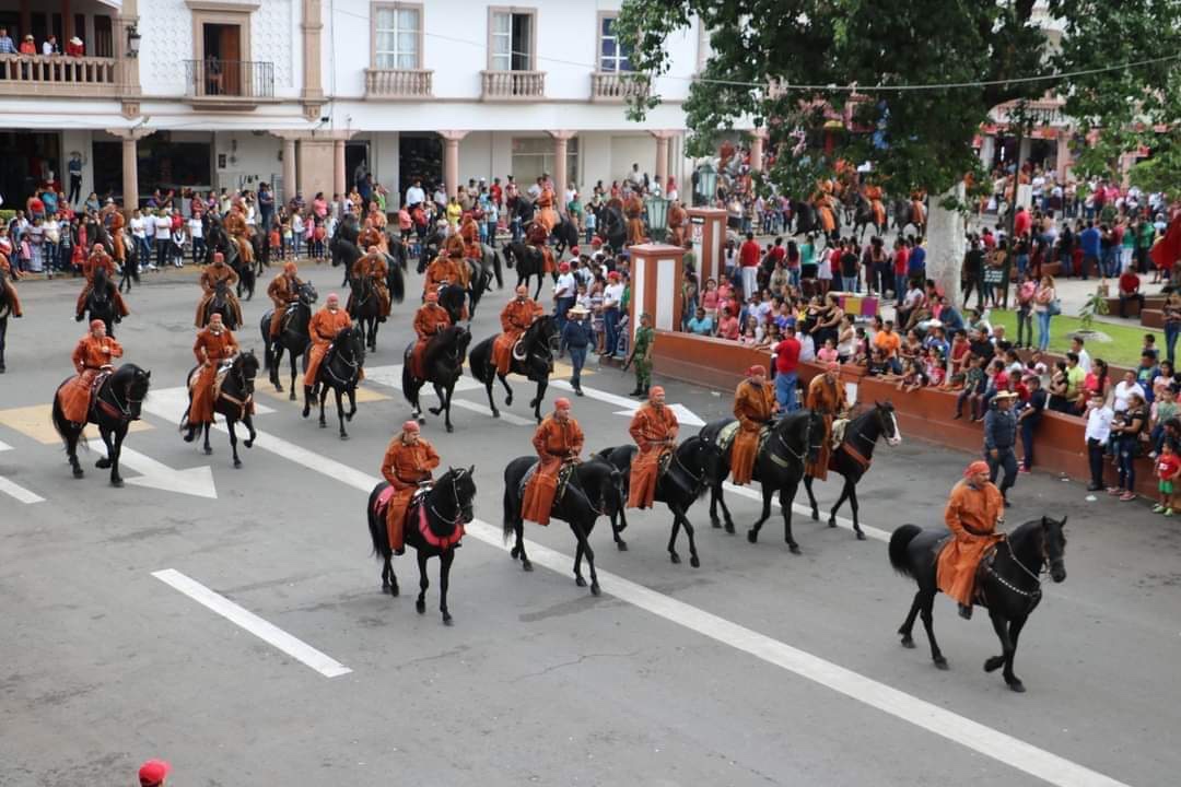 Todo listo para el desfile del 22 de octubre.