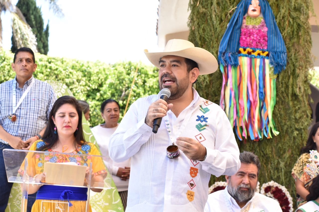 Tancítaro seguirá siendo líder en producción y exportación de aguacate: Paco Huacus